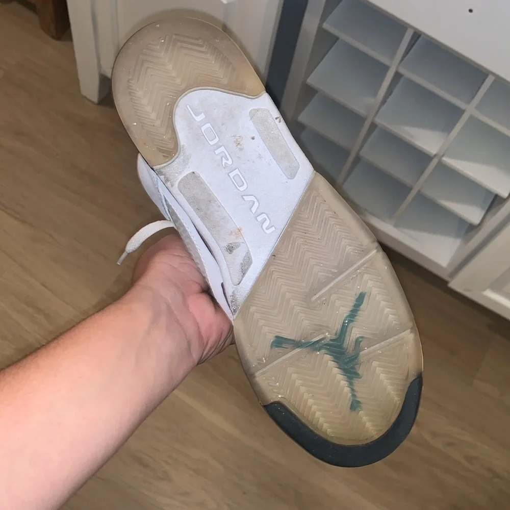 🎉SOLD🥰 Air Jordan 5 retro dark concord 6y Boys - Picture 4 of 7